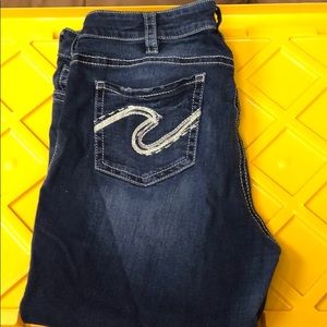 Denim silver brand capri’s